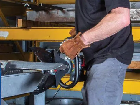 ECSE300E, Elektrikli Kesici ve Yayma Aleti Kombinasyonu, Maksimum Bıçak Açıklığı 11,81 inç, 230V, 50 Hz